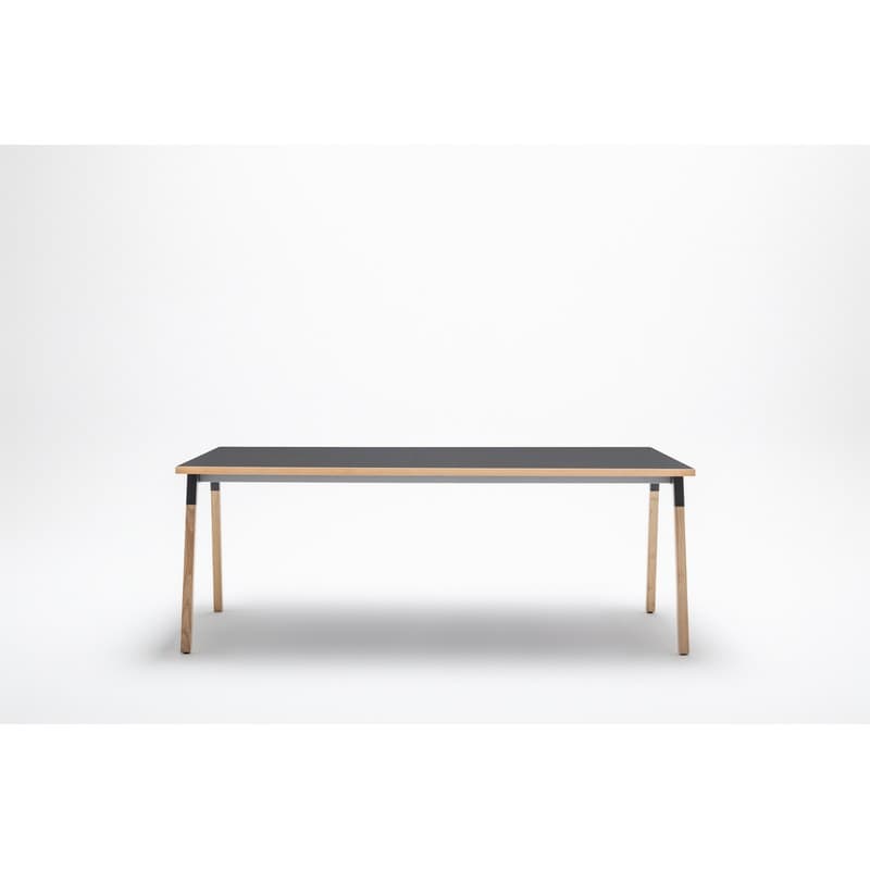 Table pieds bois Ogi W - MDD
